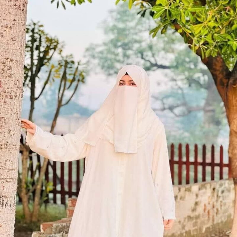 Profile picture of Zoya malik